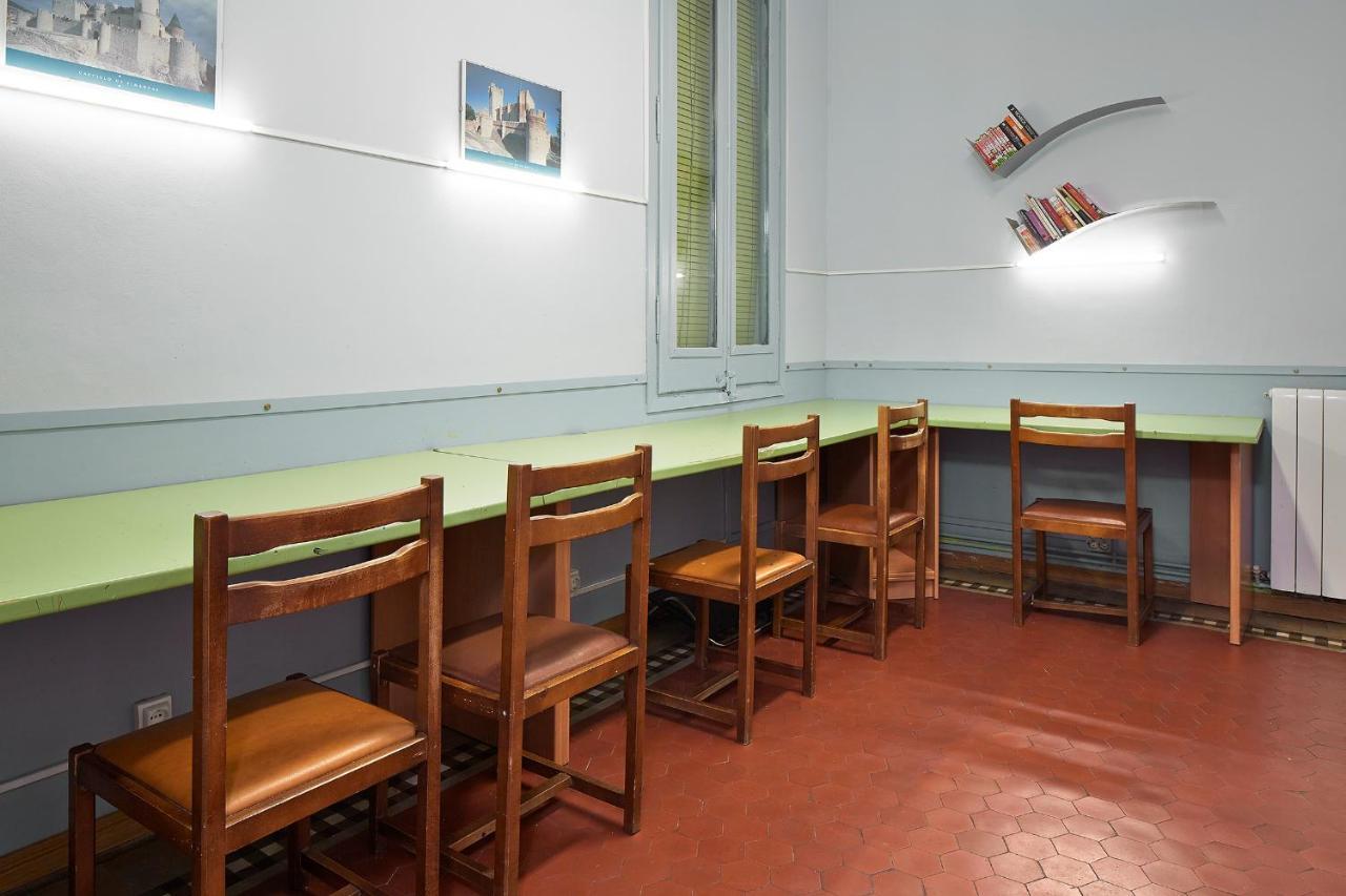 B&B Estudiantes Balmes Barcelona Exterior foto