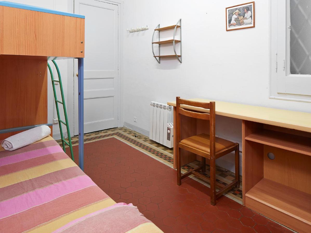 B&B Estudiantes Balmes Barcelona Exterior foto